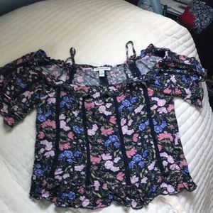 American Eagle, Ruffled off the shoulder Top